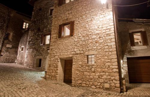 Sermoneta Lit Et Petit-Déjeuner | Lelive Bed and Breakfast