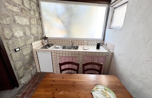 Panza Appartement | "Lemon cottage" with patio with garden, swimming pool and spa hot tub