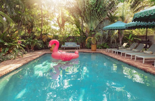 Palm Beach - West Palm Beach Cottage | Stylish, heated pool (shared), garden paradise!