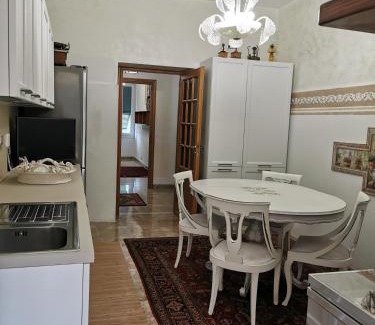 Feglino Maison | "Lemon Tree House"for Climbers and Mtb