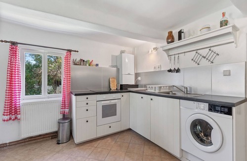 Lenora Maison | Lenora II by Interhome