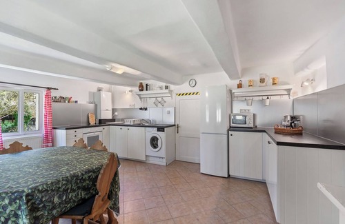 Lenora Maison | Lenora II by Interhome