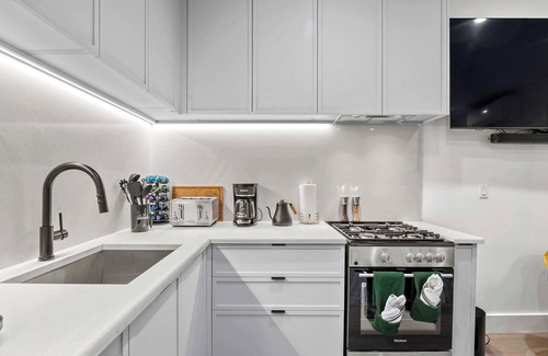 Brooklyn Copropriété | Lenox Place by Rove | Private Patio & Shared Roof