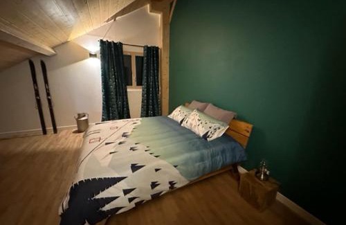 Chaux-Champagny Lit Et Petit-Déjeuner | LES ANTHOCYANES CHAMBRE MONTAGNE