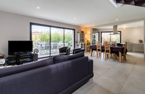Dax Maison | Les Arènes - Trois Chambres Maison, Couchages 6