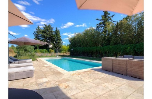 Les Baux-de-Provence Maison | Les Baux de Provence Villa-A palatial 5 bedroom luxury villa awaits you!