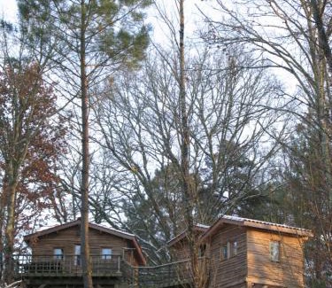 Urval Maison | Les Cabanes du Tertre