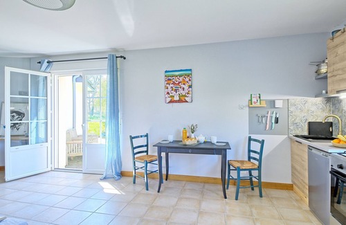 Binic-Etables-sur-Mer Maison | Les Châtaigners by Interhome