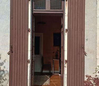 Laguepie Maison | Les chambres des artistes