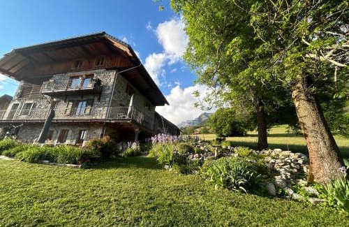 Montmin Maison | Les Chanterelles Montmin