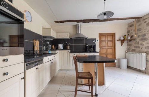 Sanvensa Maison | Les combes de Testas 24 personnes, piscine chauffée, Gorges de l'Aveyron