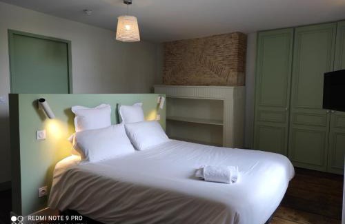 Azay-le-Brule Hôtel | Les Demeures de Valette