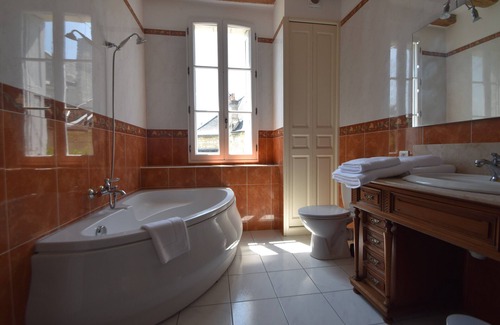Chinon Hôtel | Les Destinées