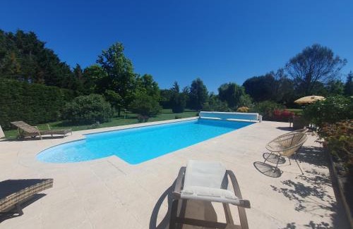 Le Ledat Lit Et Petit-Déjeuner | Les deux glycines Bed and Breakfast