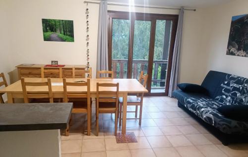 Roubion Appartement | Les Ecureuils "les Chamois"