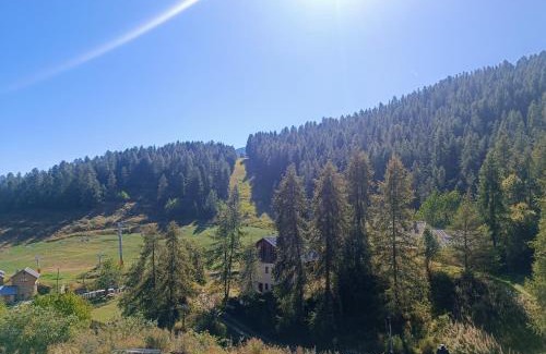 Roubion Appartement | Les Ecureuils "les Chamois"