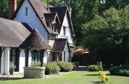Lamorlaye Lit Et Petit-Déjeuner | Les Enclos Bed and Breakfast à 4 mn de Chantilly