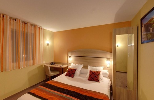 Savigneux Hôtel | Les Etoiles du Forez