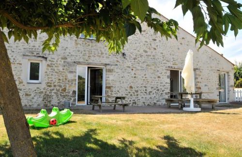 Saint-Hilaire-la-Foret Maison | Les Gîtes au Soleil Levant