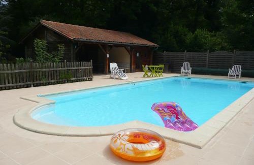 Negrondes Maison | Les Gites des Guézoux