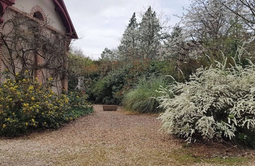 Crouy-sur-Cosson Maison | Les Glycines, gîte dans une propriété boisée, classée de 15 ha