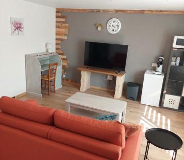 Laquenexy Maison | Les hirondelles