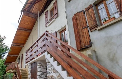 Le Pontet Maison | LES HIRONDELLES - LE PONTET