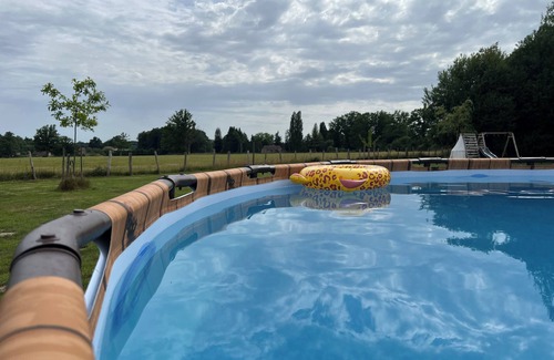Beaufai Villa | "Les Hortensias" de Beaufai pour 12 personnes. Animaux de compagnie bienvenue