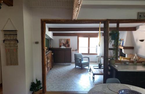 Bayons Appartement | Les Irlandais-Appartement Bayons