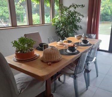 Lacquy Lit Et Petit-Déjeuner | Les Jardins de Lamourelle chambre Prairie