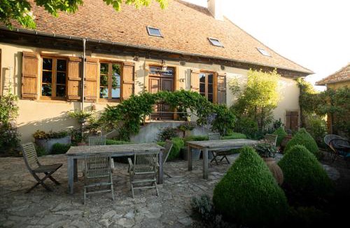 Ceron Lit Et Petit-Déjeuner | Les Jardins des Soussilanges