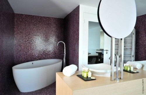 Trizay Hôtel | Les Jardins du Lac
