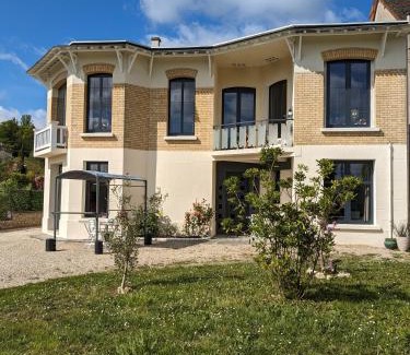 La Roche-Posay Appartement | Les Jolis Nids - Studio Rouge Gorge