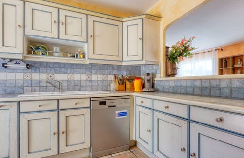 Saint-Germain-dEsteuil Maison | Les Lavandiers by Interhome