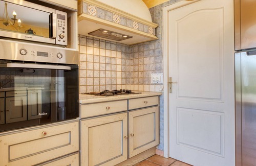 Saint-Germain-dEsteuil Maison | Les Lavandiers by Interhome