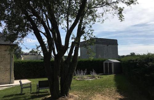 Maze-Milon Maison | Les LL du château - Vue Château
