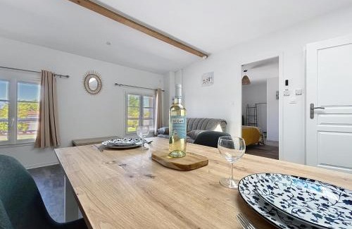 Anglade Appartement | Les Magnolias - Charme et Confort au cœur du Blayais