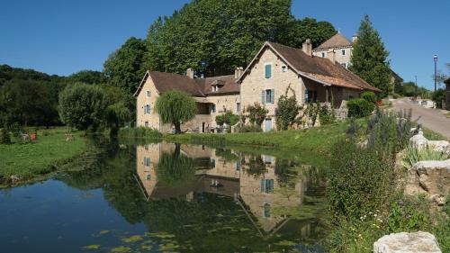 Ozenay Lit Et Petit-Déjeuner | Les maisons vigneronnes