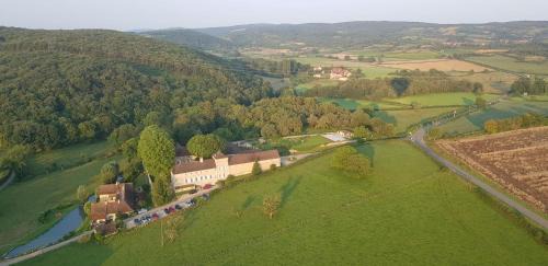 Ozenay Lit Et Petit-Déjeuner | Les maisons vigneronnes