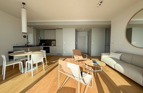 Trebeurden Appartement | LES MELOINES - T3 · Luxurious 2 Bedroom Seaside Ap
