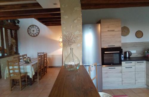 Le Pin-la-Garenne Maison | Les Merisiers