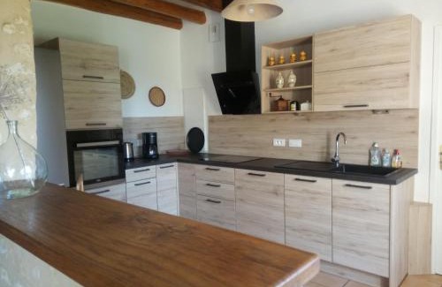 Le Pin-la-Garenne Maison | Les Merisiers