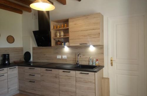 Le Pin-la-Garenne Maison | Les Merisiers