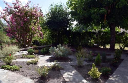 Saint-Germain-du-Salembre Maison | Les Mille Et Une Collines