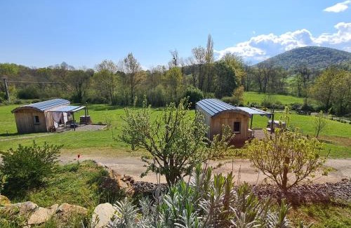 Encausse-les-Thermes Chalet De Ski | Les Milles Bottes et ses Roulottes