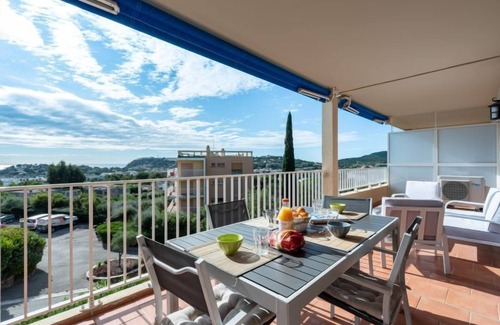 Cavaliere Appartement | Les Mimosas by Interhome