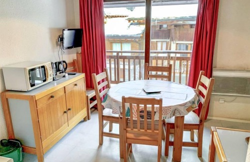 Les Boisses Appartement | Les Olympiques (Tignes 1800) by Interhome