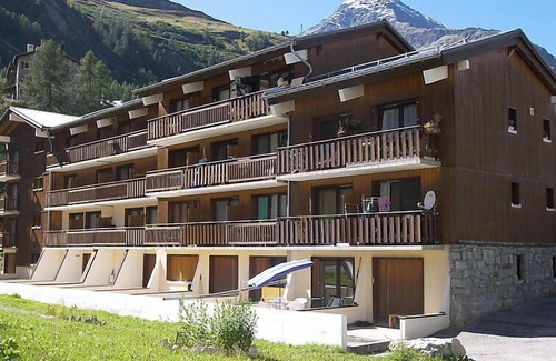 Les Boisses Appartement | Les Olympiques (Tignes 1800) by Interhome