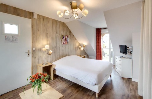 Epiniac Hôtel | Les Ormes Domaine et Resort