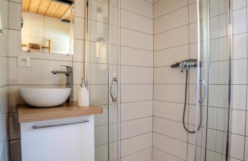 Aspres-les-Corps Chalet De Ski | Les Petits Ecrins - Chalets avec spas privatifs